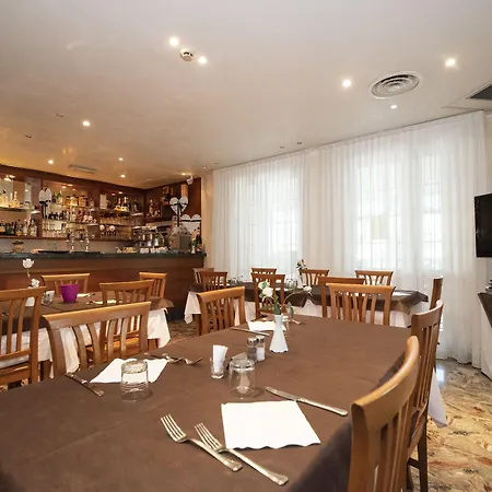 Nuova Flavia Hotel 3*